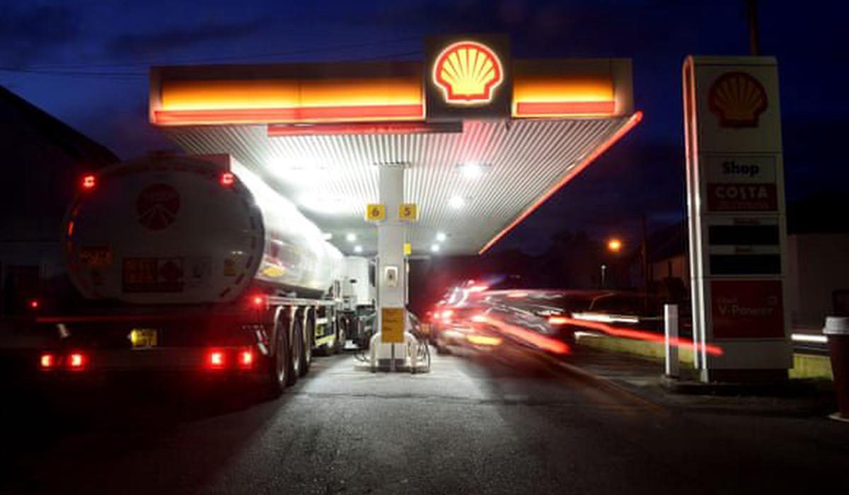 British army to start driving tankers as queues for fuel continue